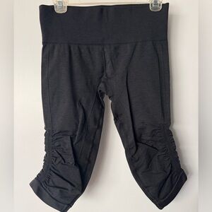 Lululemon Ebb to Street Cropped Leggings Size 8